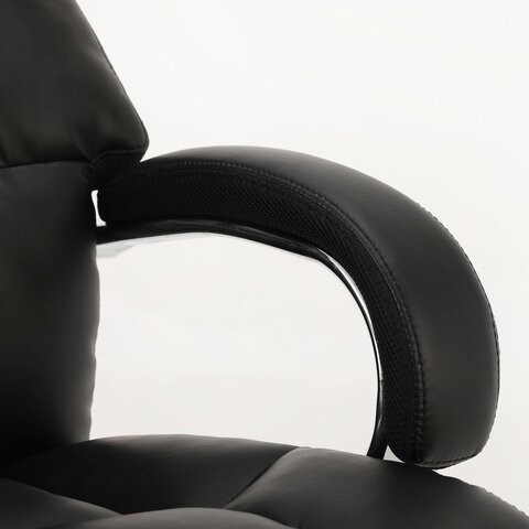 Офисное кресло Brabix Premium Bomer HD-007 (рециклированная кожа, хром, черное) 531939 в Петропавловске-Камчатском - изображение 4