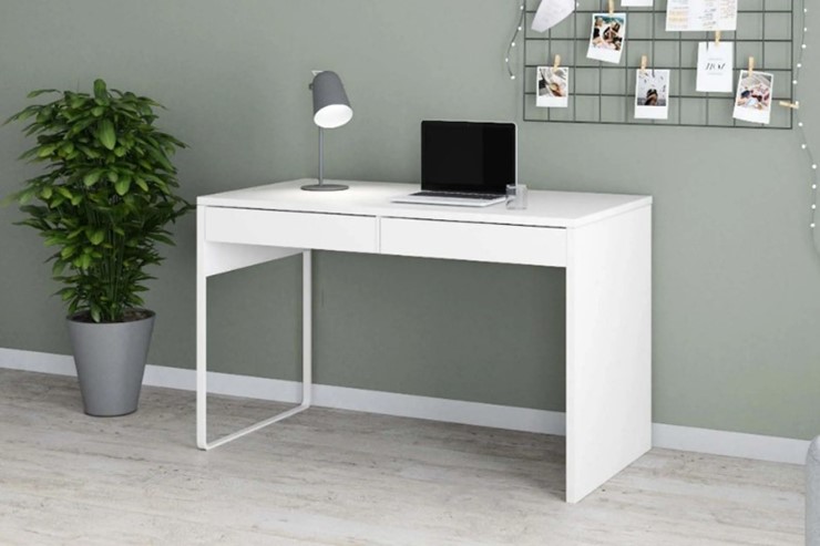 Письменный стол белый в интерьере (56 фото)